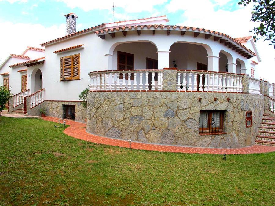 Vila Santa Ana Es Castell  Exteriér fotografie